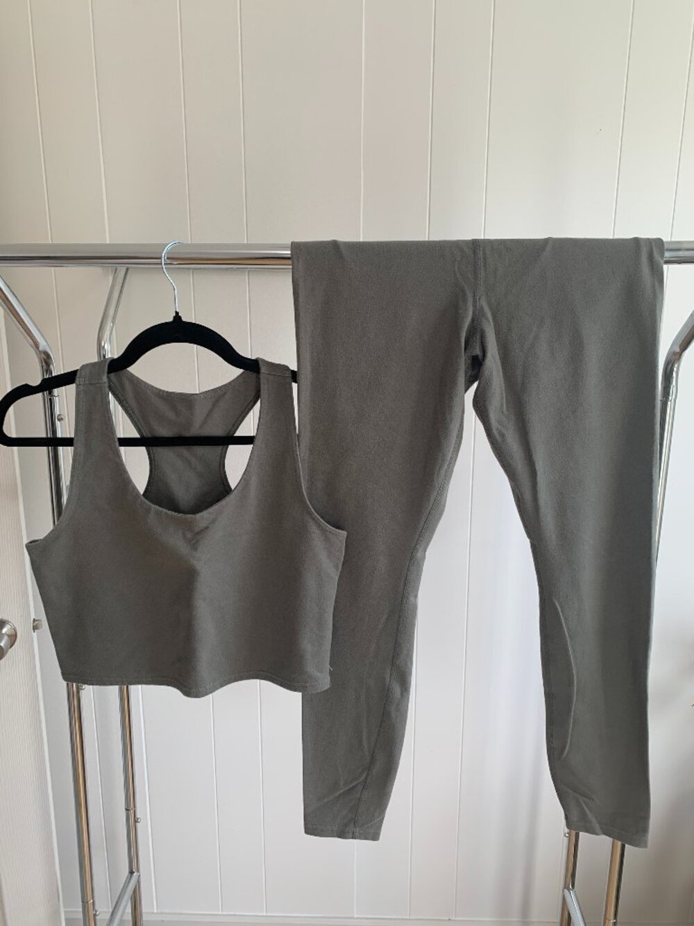 pact Organic On The Go-To Core Set, Size Med in Charcoal Heather